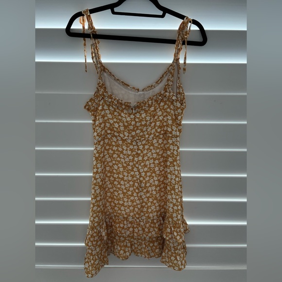 Yellow Flower Sundress - Picture 3 of 3